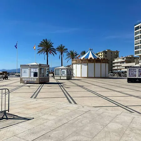 A 20 M De La - 2beazur99 * Canet-en-Roussillon