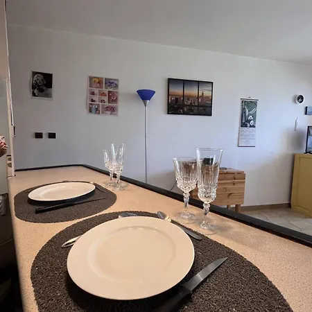 A 20 M De La - 2beazur99 Apartment *