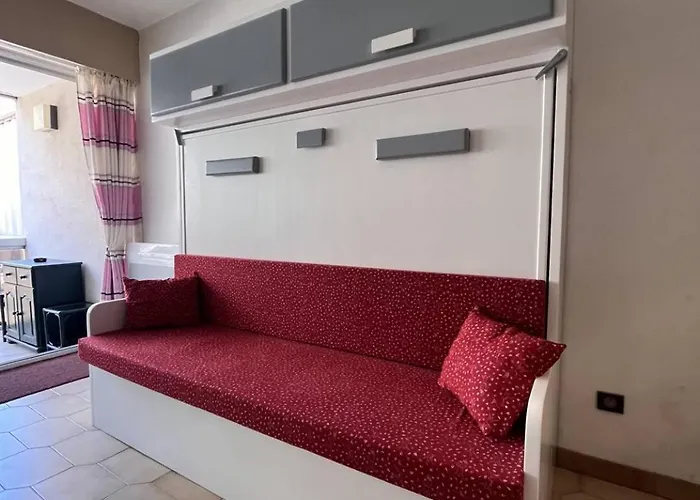 Lejlighed A 20 M De La - 2beazur99 *